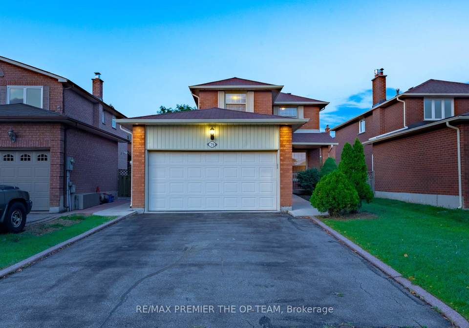 79-governor-crescent-vaughan-ontario-n13215178