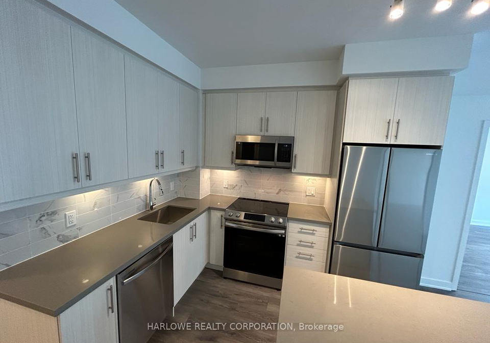 105-oneida-crescent-richmond-hill-ontario-n13215908