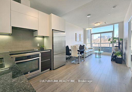 15-water-walk-drive-markham-ontario-n13216298