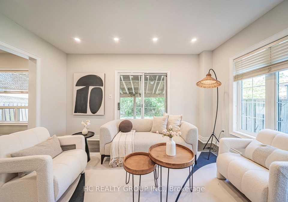 483-menczel-crescent-newmarket-ontario-n13217104