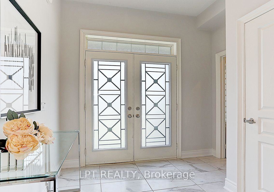 12-baleberry-crescent-east-gwillimbury-ontario-n13217380