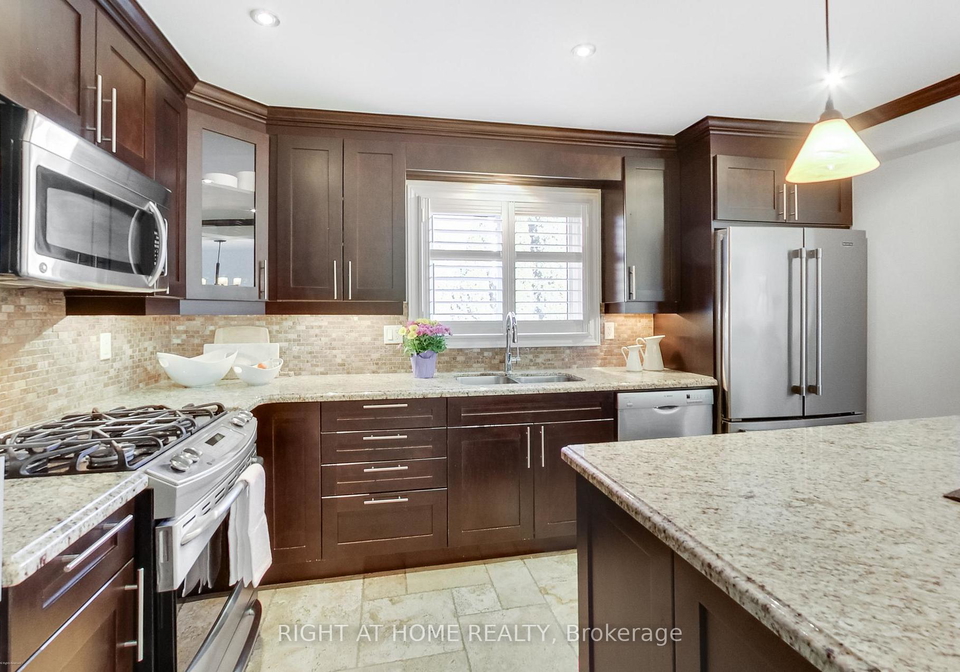 885-dales-avenue-newmarket-ontario-n13217562