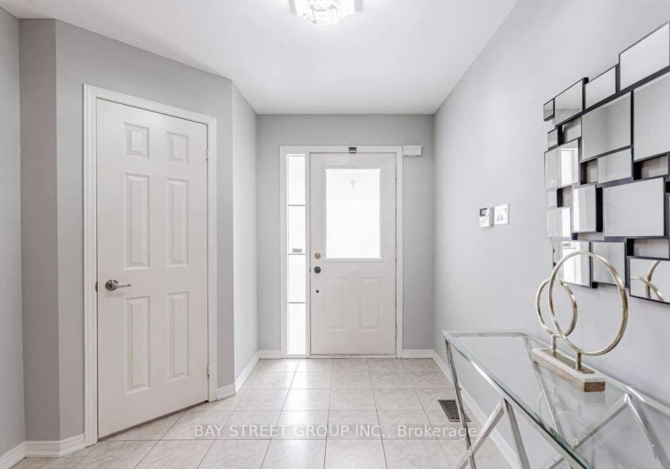 30-delattaye-avenue-aurora-ontario-n13217586
