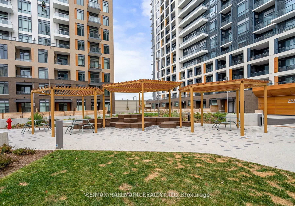7950-bathurst-street-vaughan-ontario-n13217646