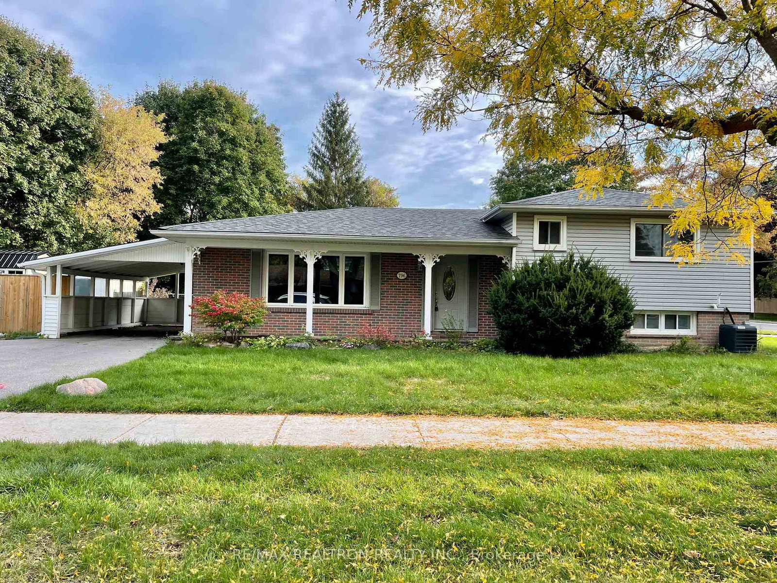 796-arnold-crescent-newmarket-ontario-n13217820