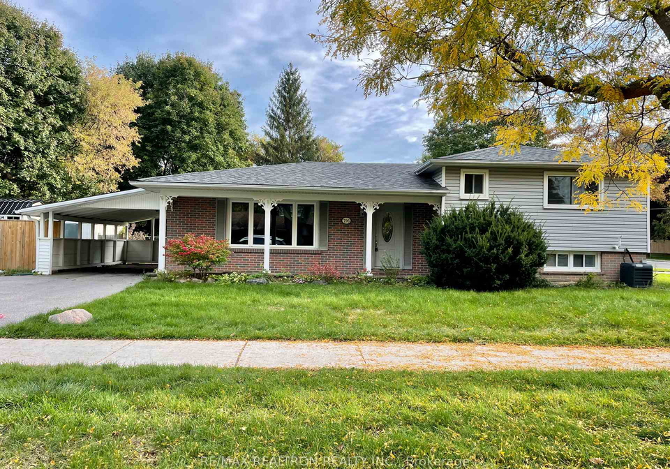 796-arnold-crescent-newmarket-ontario-n13217820