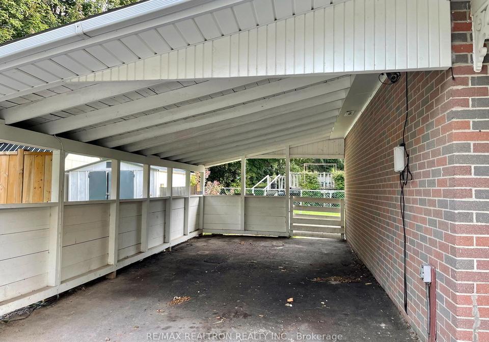 796-arnold-crescent-newmarket-ontario-n13217820