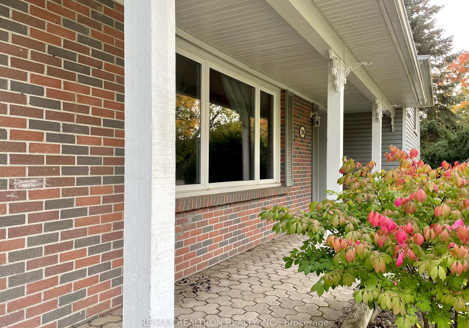 796-arnold-crescent-newmarket-ontario-n13217820