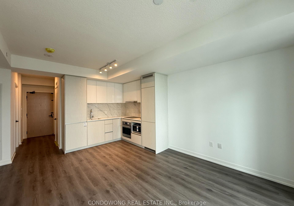 28-interchange-way-vaughan-ontario-n13218146