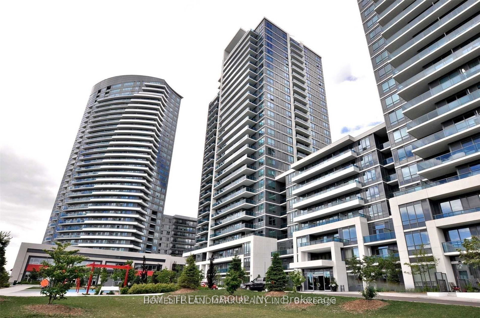 7165-yonge-street-markham-ontario-n13218952