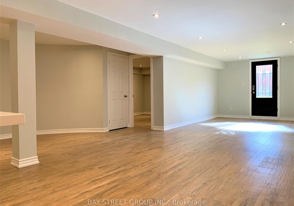 64-mary-elizabeth-crescent-markham-ontario-n13219074