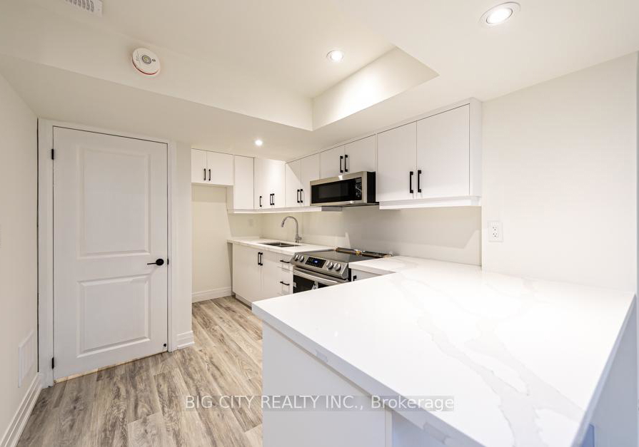 32-conchita-street-georgina-ontario-n13219450