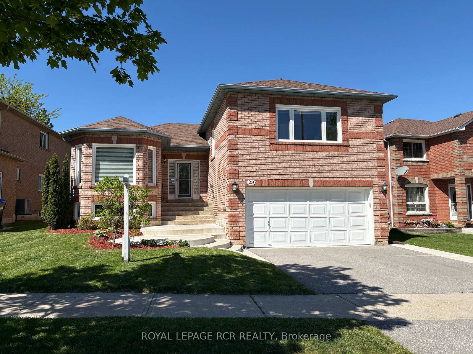 29-depeuter-crescent-bradford-west-gwillimbury-ontario-n13221328