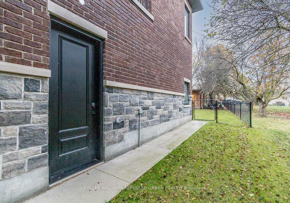 23-delta-crescent-east-gwillimbury-ontario-n13221364