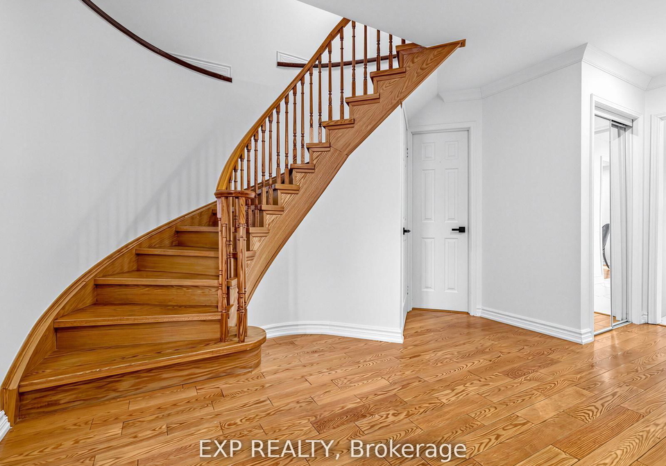125-green-bush-crescent-vaughan-ontario-n13221568