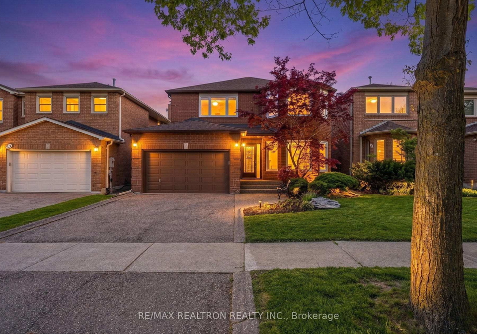 37-dundurn-crescent-vaughan-ontario-n13221722