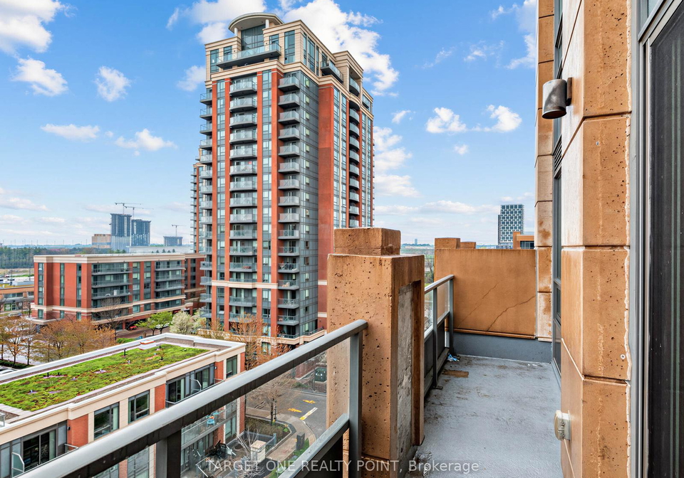 28-uptown-drive-e-markham-ontario-n13221976