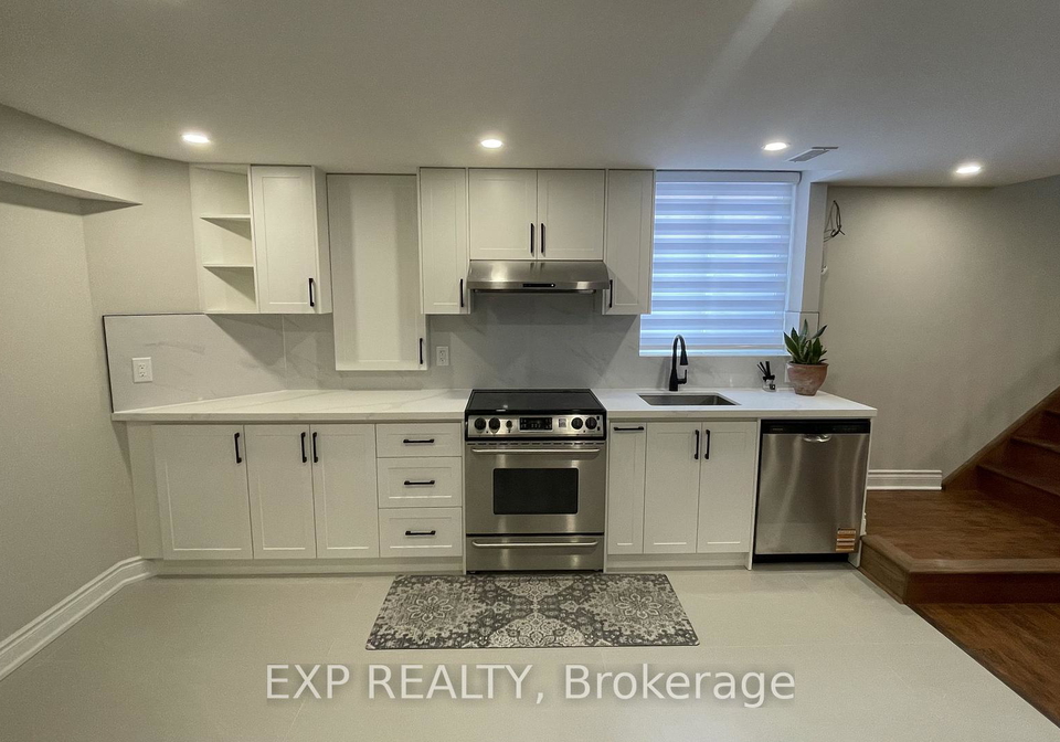 94-lensmith-drive-aurora-ontario-n13224434