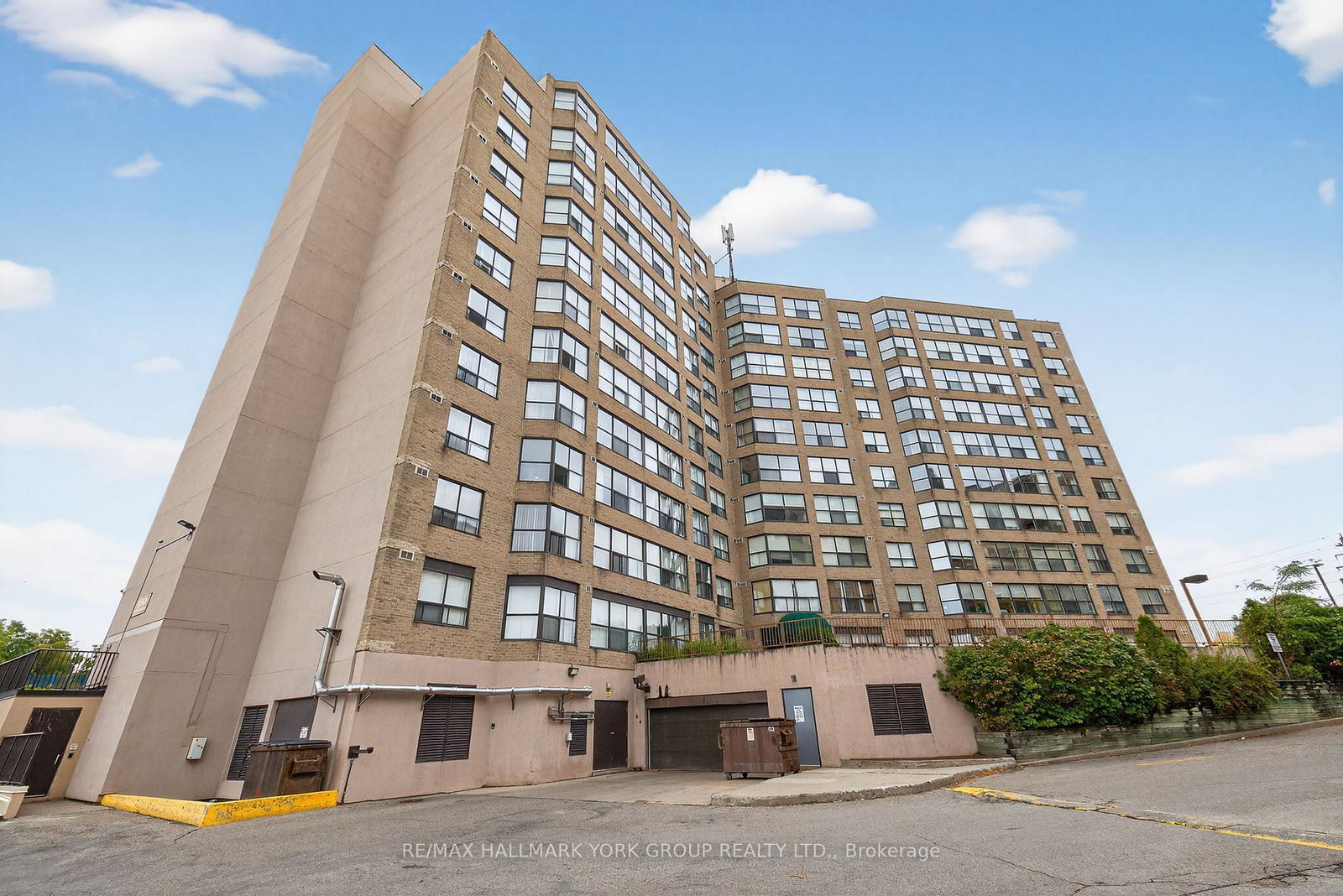 250-davis-drive-newmarket-ontario-n13225082