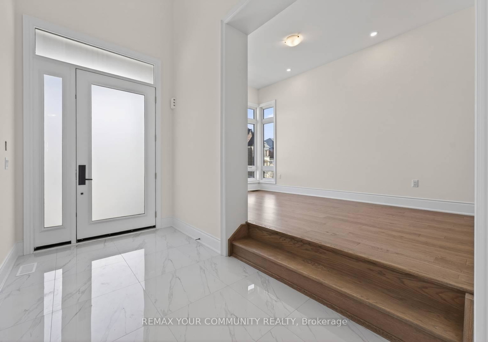 5-garriock-hall-avenue-king-ontario-n13225450