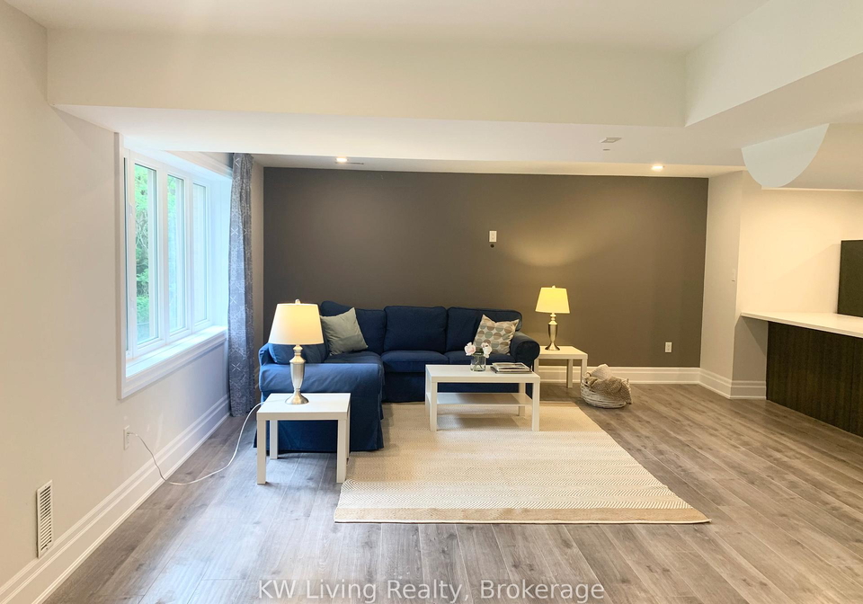 162-art-west-avenue-newmarket-ontario-n13225564
