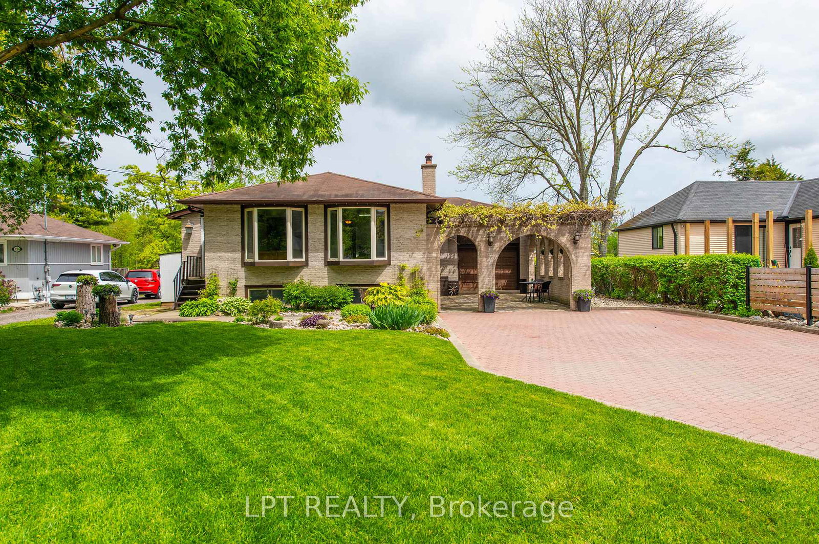 233-sand-road-east-gwillimbury-ontario-n13225774