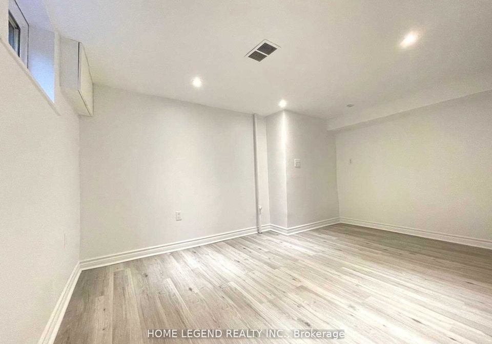 427-taylor-mills-a-drive-s-richmond-hill-ontario-n13226292