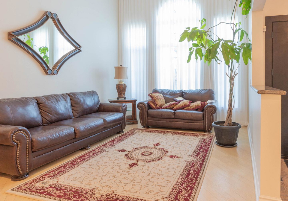 2-farnham-drive-richmond-hill-ontario-n13226356