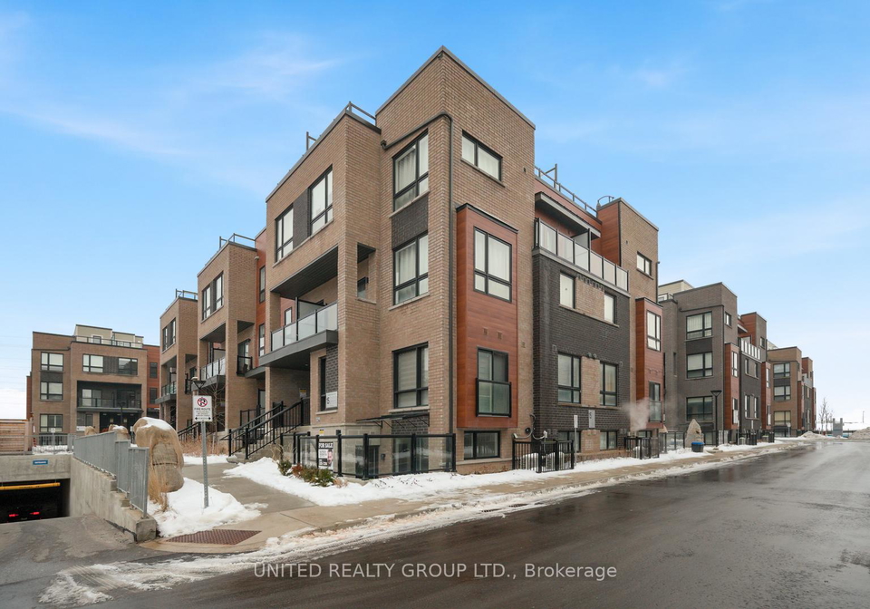 lytham-green-circle-newmarket-ontario-n13226424