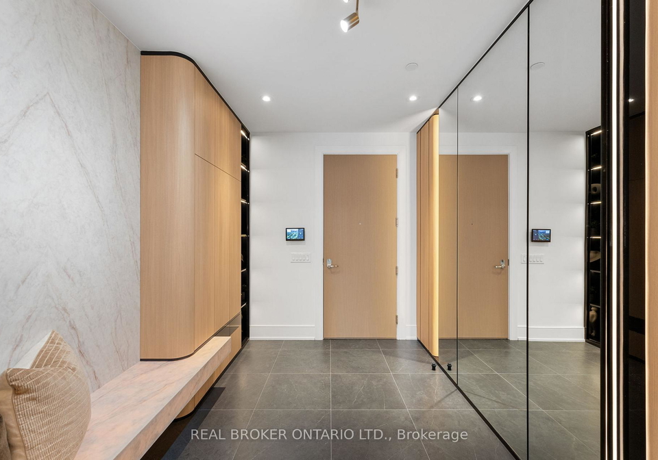399-royal-orchard-boulevard-markham-ontario-n13226492