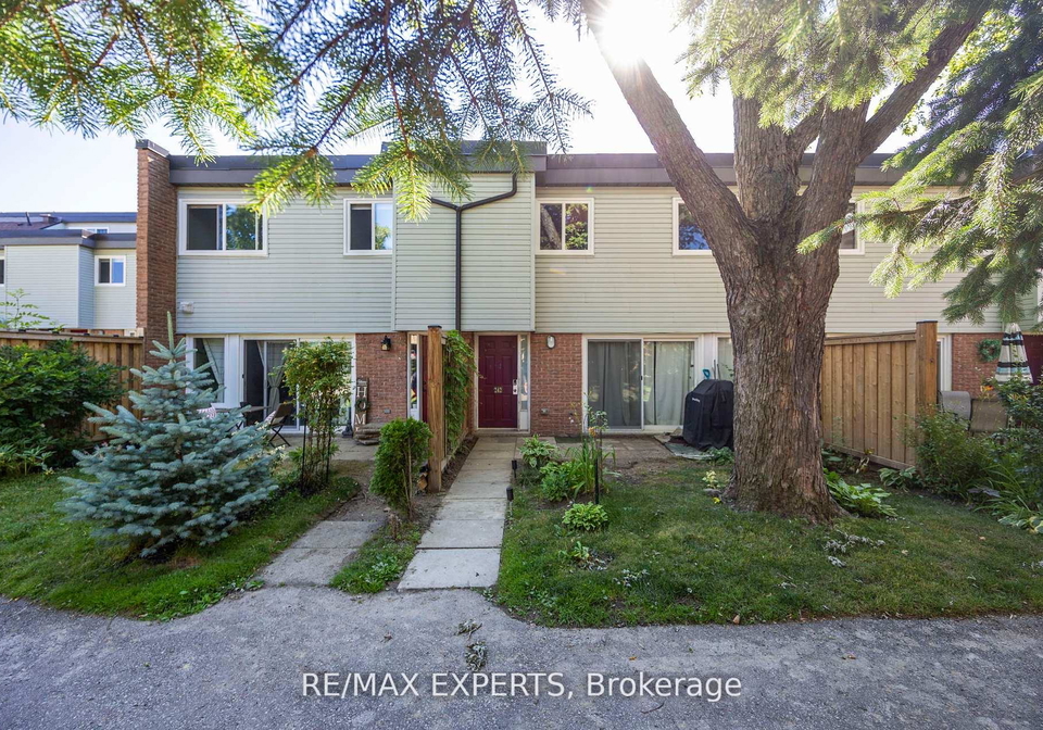 242-milestone-crescent-aurora-ontario-n13226692