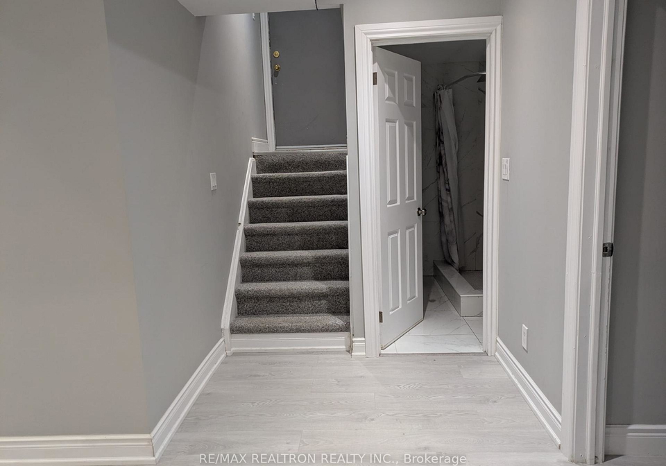 48-imperial-crescent-bradford-west-gwillimbury-ontario-n13227182