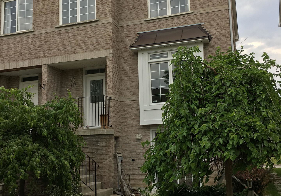 112-sunway-square-markham-ontario-n13227578