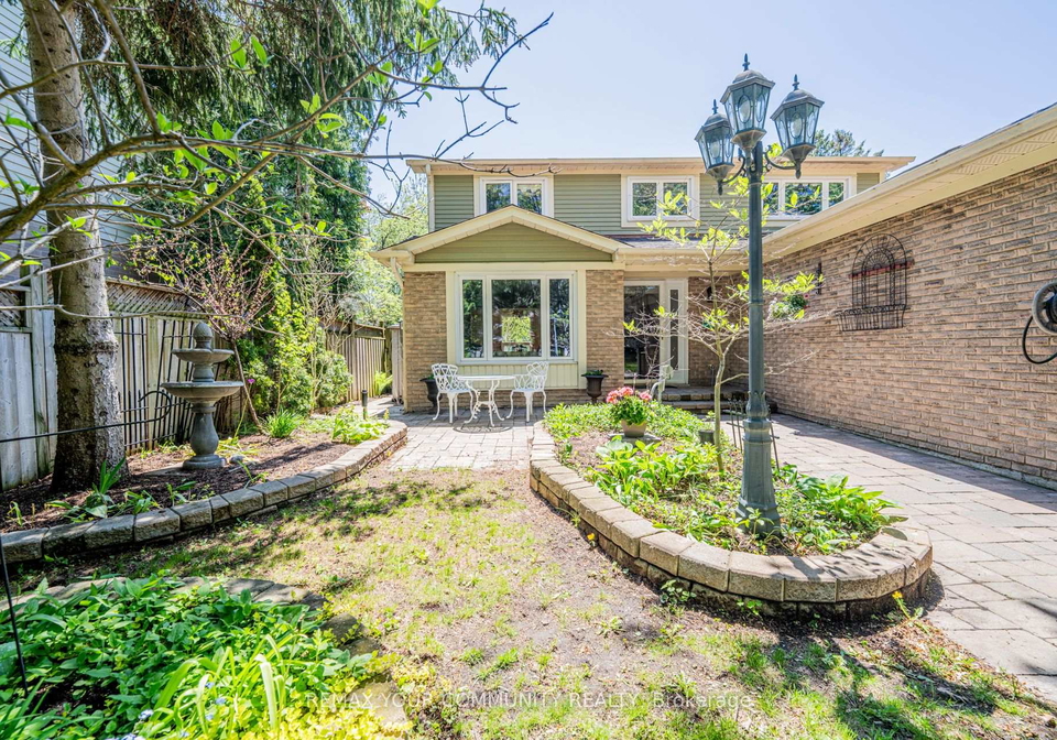 27-drumern-crescent-richmond-hill-ontario-n13227860