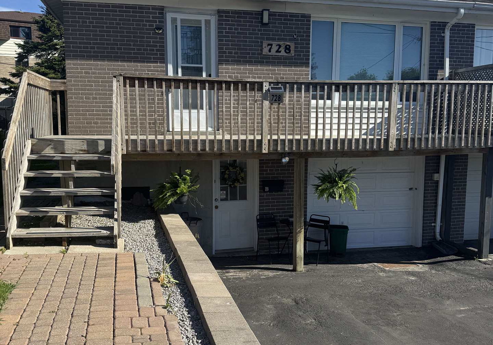 728-sunnypoint-drive-newmarket-ontario-n13228094