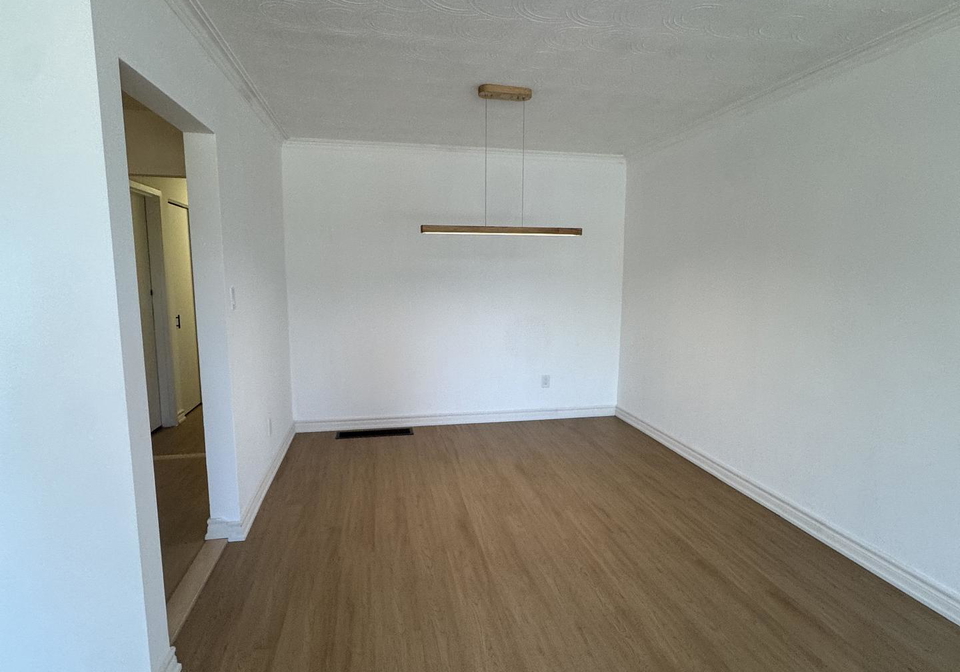 728-sunnypoint-drive-newmarket-ontario-n13228094