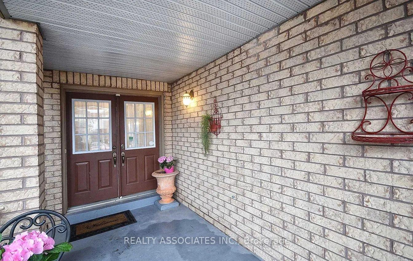 33-holloway-road-markham-ontario-n13228202