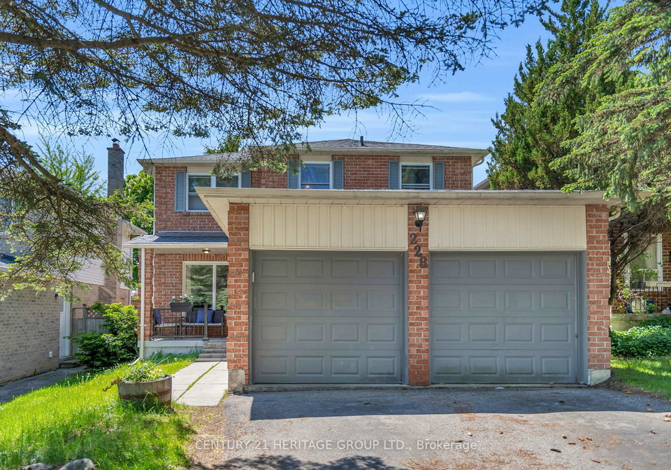 228-billings-crescent-newmarket-ontario-n13228328