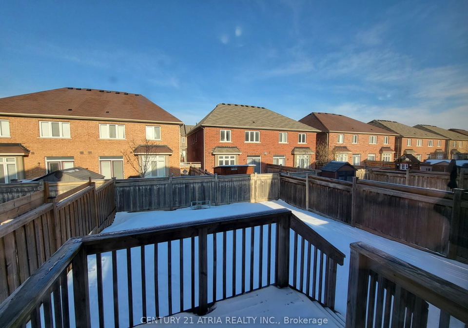108-lewis-honey-drive-aurora-ontario-n13228904
