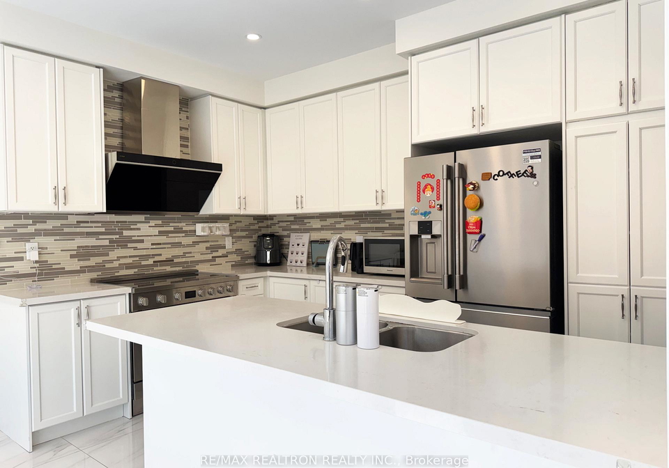 7-crofting-crescent-markham-ontario-n13229738