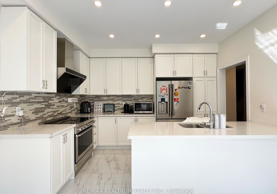 7-crofting-crescent-markham-ontario-n13229738