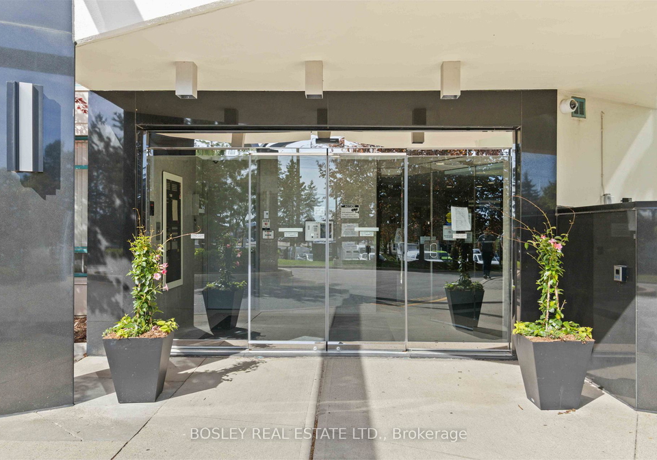 7250-yonge-street-vaughan-ontario-n13230470