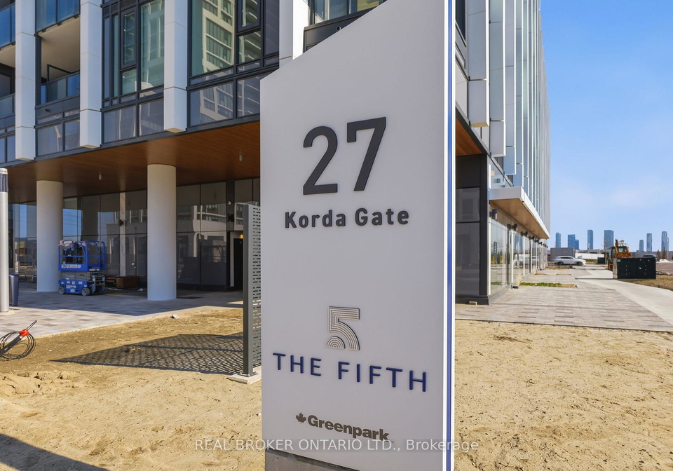 27-korda-gate-vaughan-ontario-n13230650
