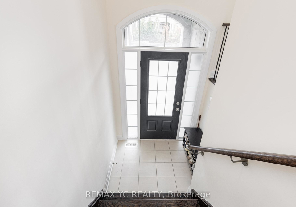 33-duncombe-lane-richmond-hill-ontario-n13230792
