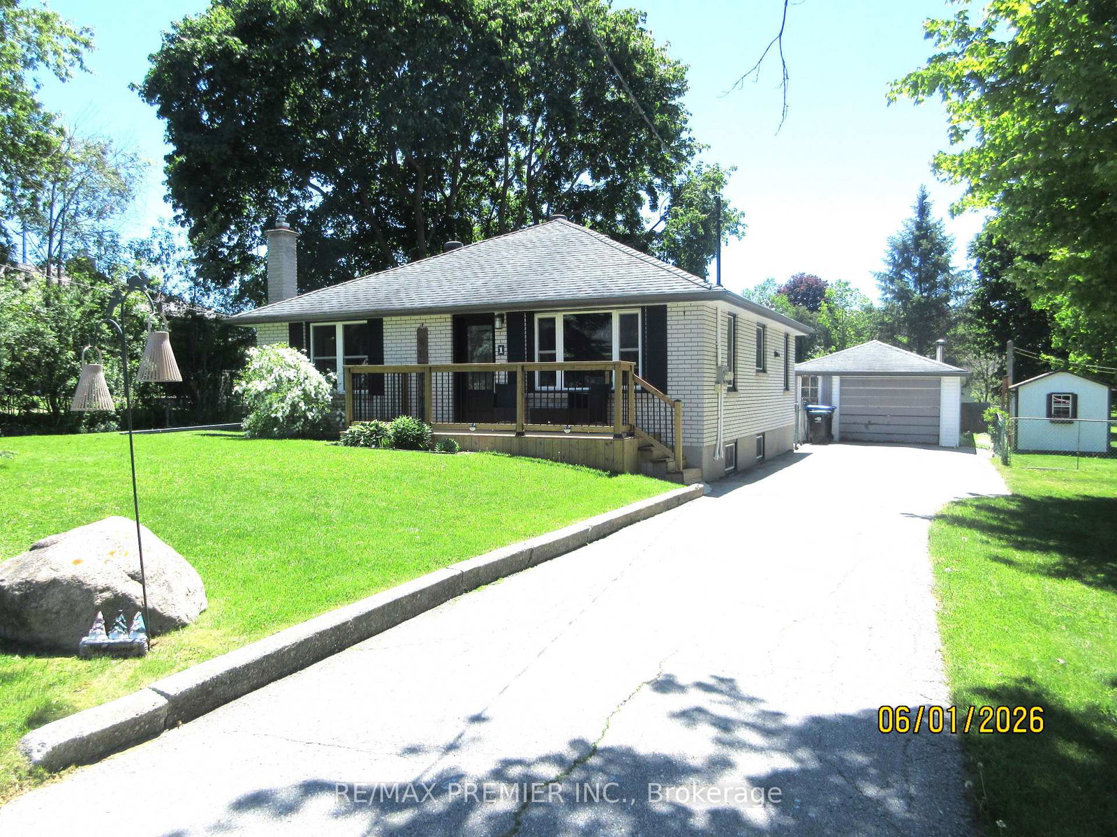 1-victoria-street-innisfil-ontario-n13231476