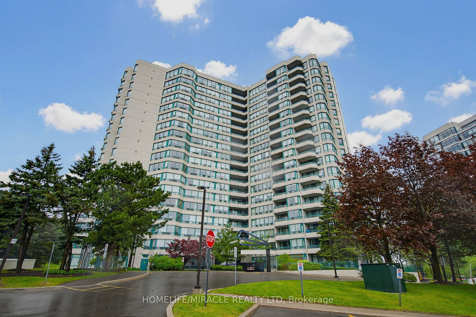 7250-yonge-street-vaughan-ontario-n13231526