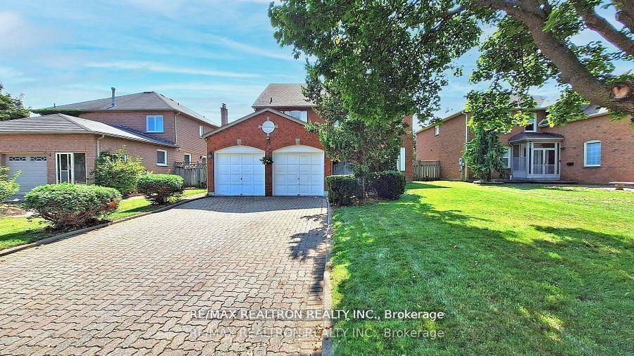 72-spanhouse-crescent-markham-ontario-n13231836