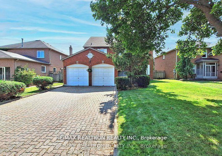72-spanhouse-crescent-markham-ontario-n13231836