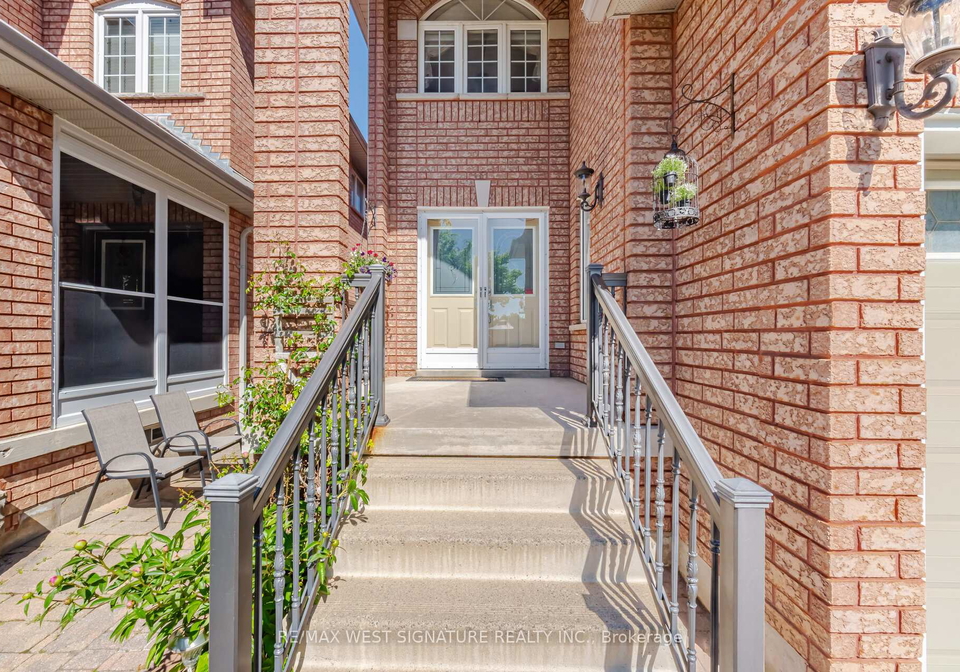 14-blue-diamond-terrace-vaughan-ontario-n13233088