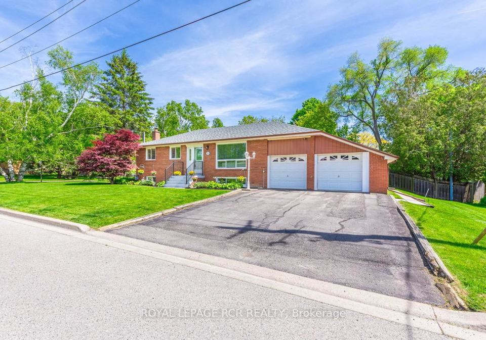 384-watson-drive-whitchurch-stouffville-ontario-n13233202